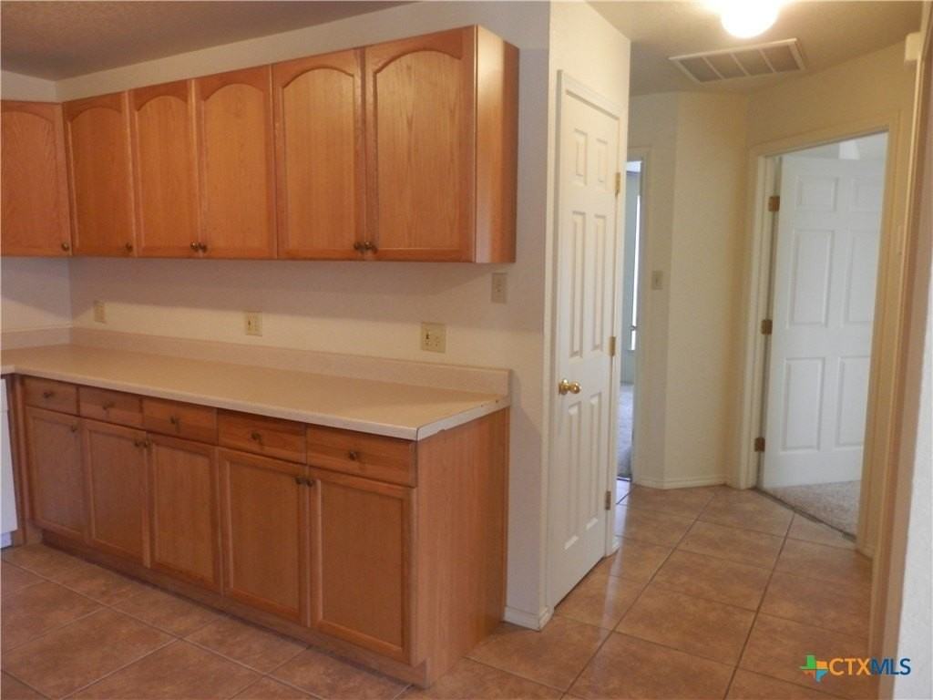 306 Oelkers Dr - Photo 5 of 16