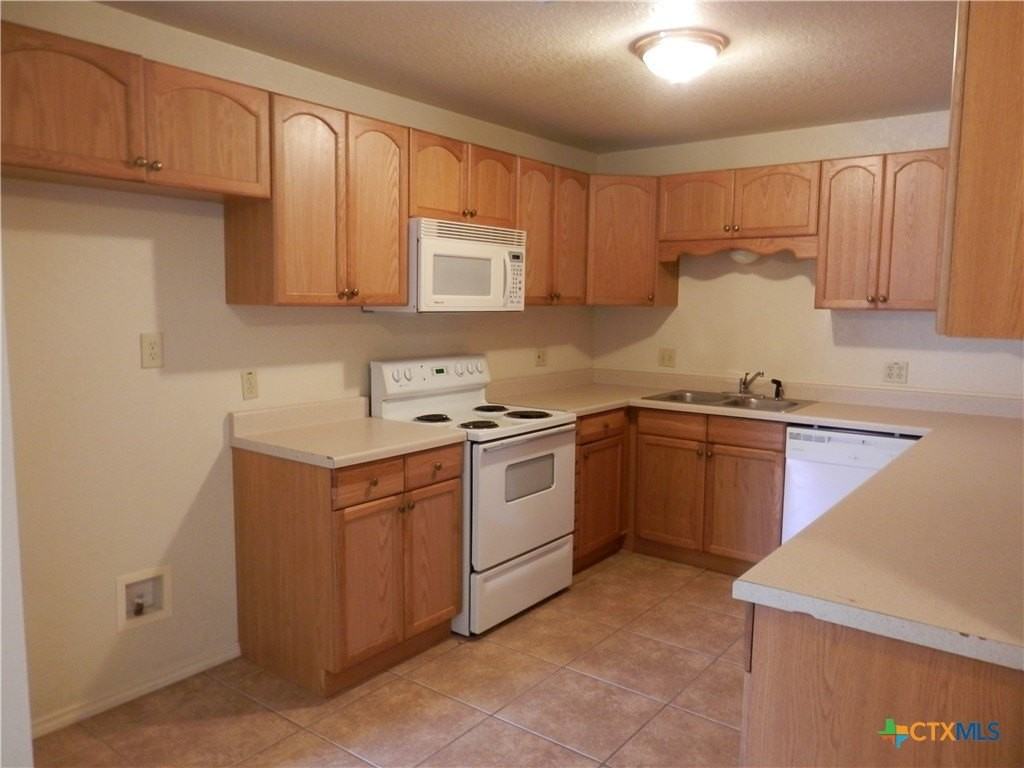 306 Oelkers Dr - Photo 7 of 16