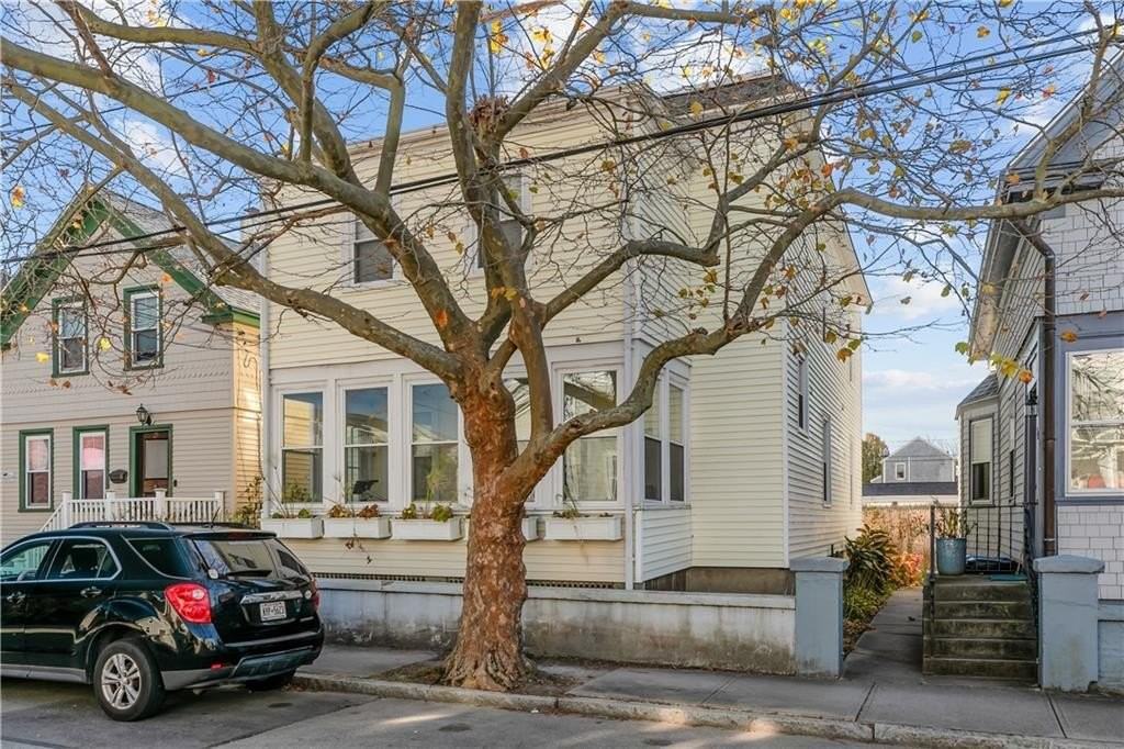 31 W Narragansett Ave #2