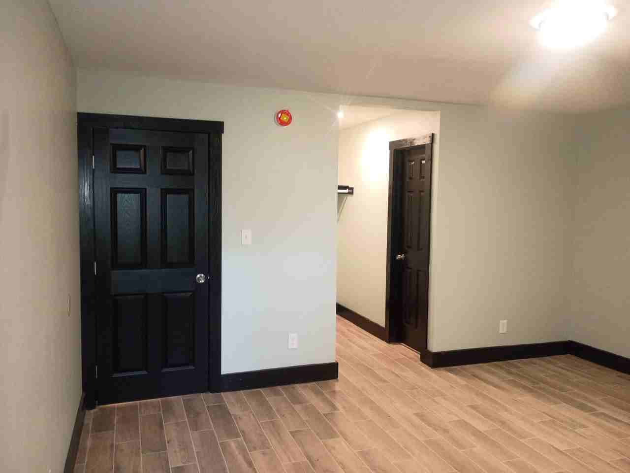 677 Baltimore St #1 - Photo 7 of 14
