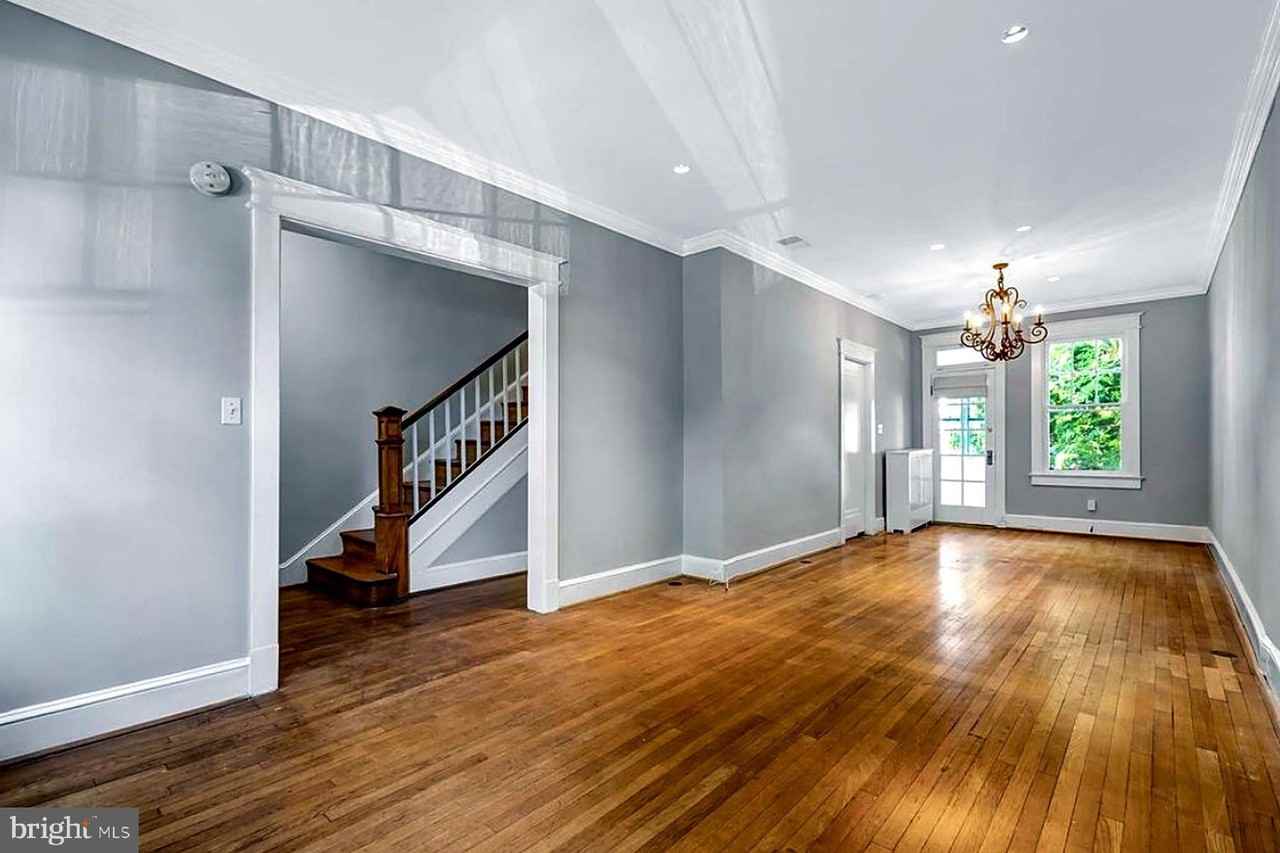 1720 34th St Nw - Photo 7 of 42