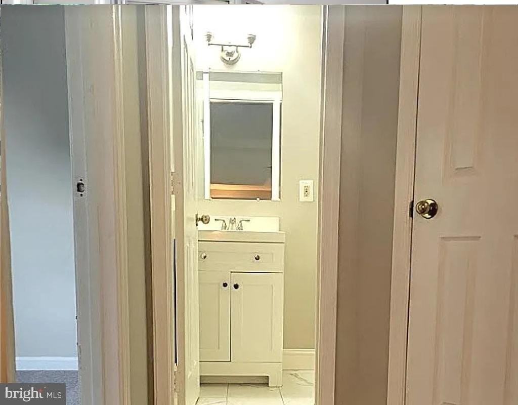 2110 Young St Se - Photo 6 of 14