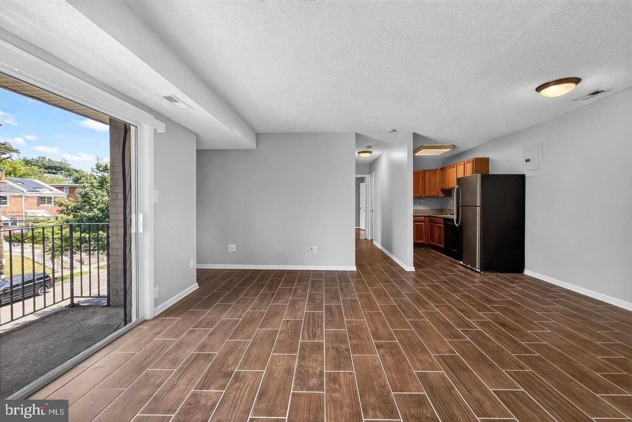 625 Chesapeake St Se #301 - Photo 3 of 27