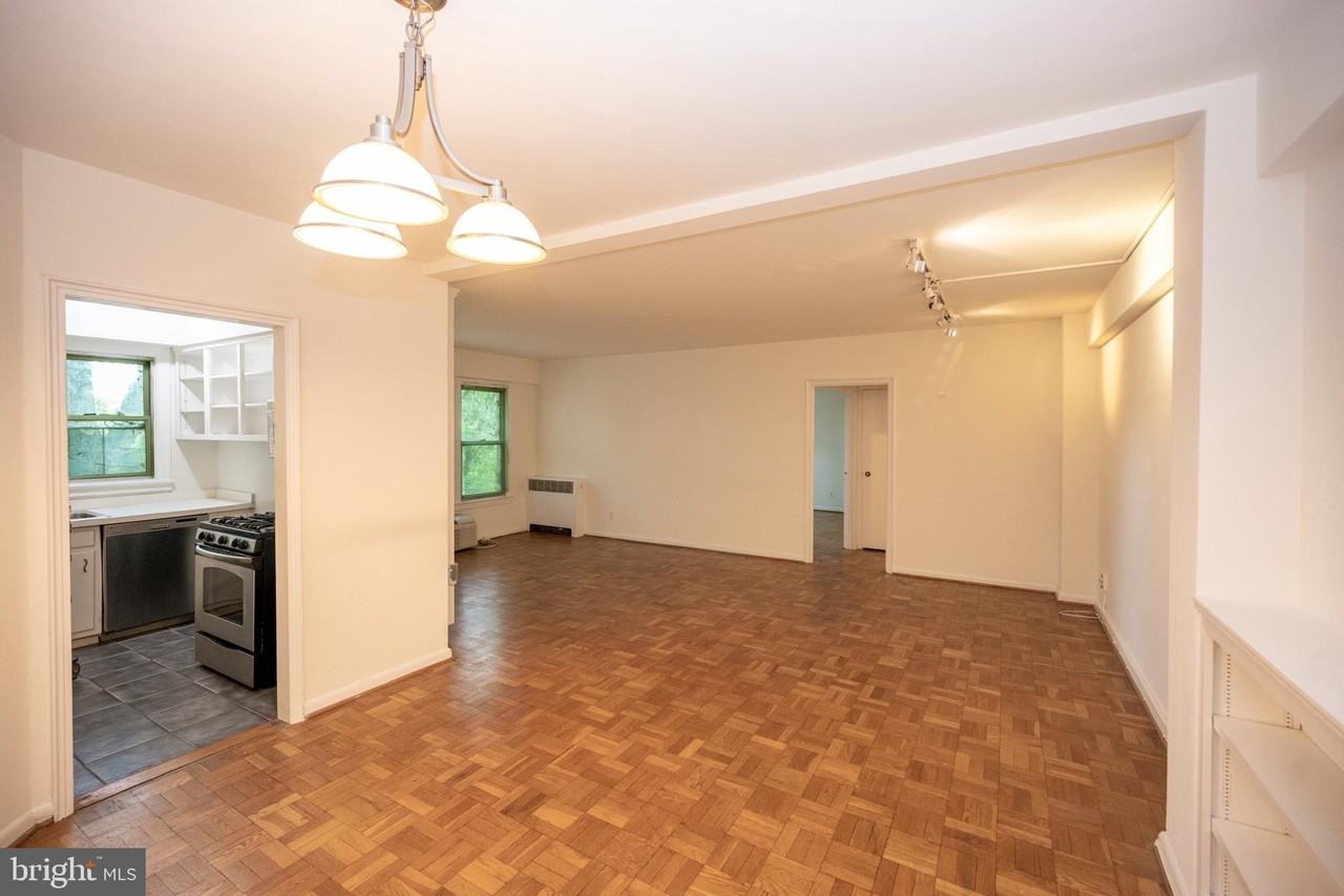 2500 Q St Nw #506 - Photo 5 of 30