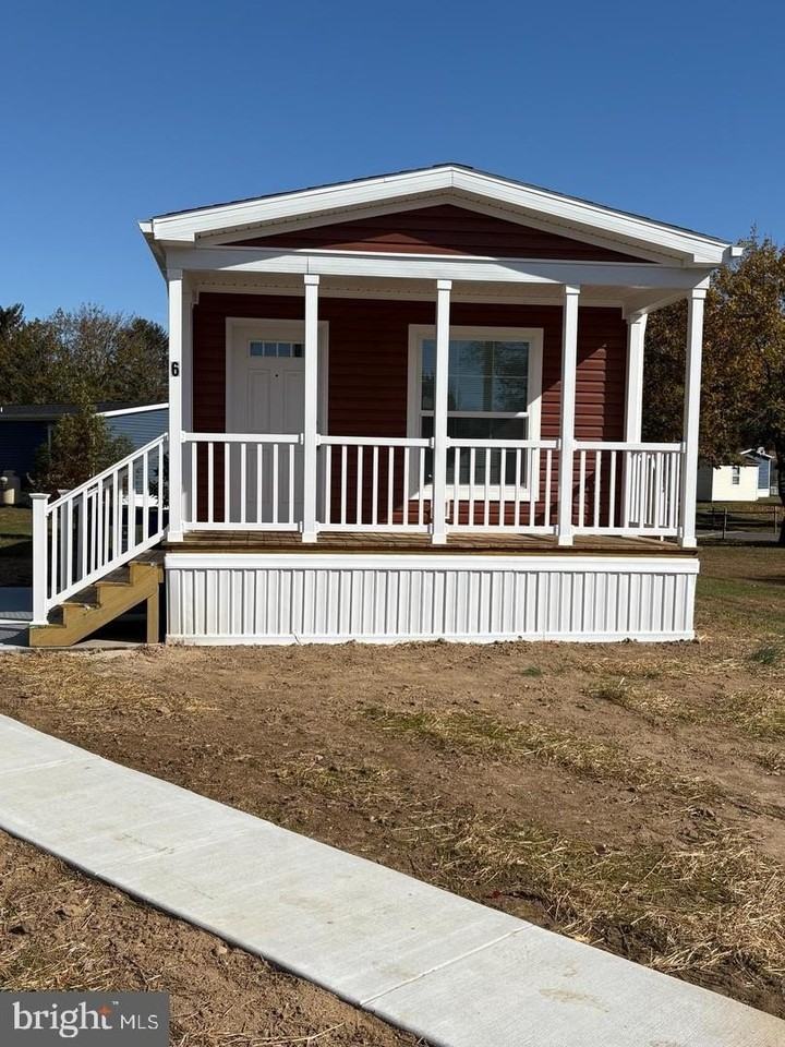6 Greenwood Cir - Photo 3 of 15