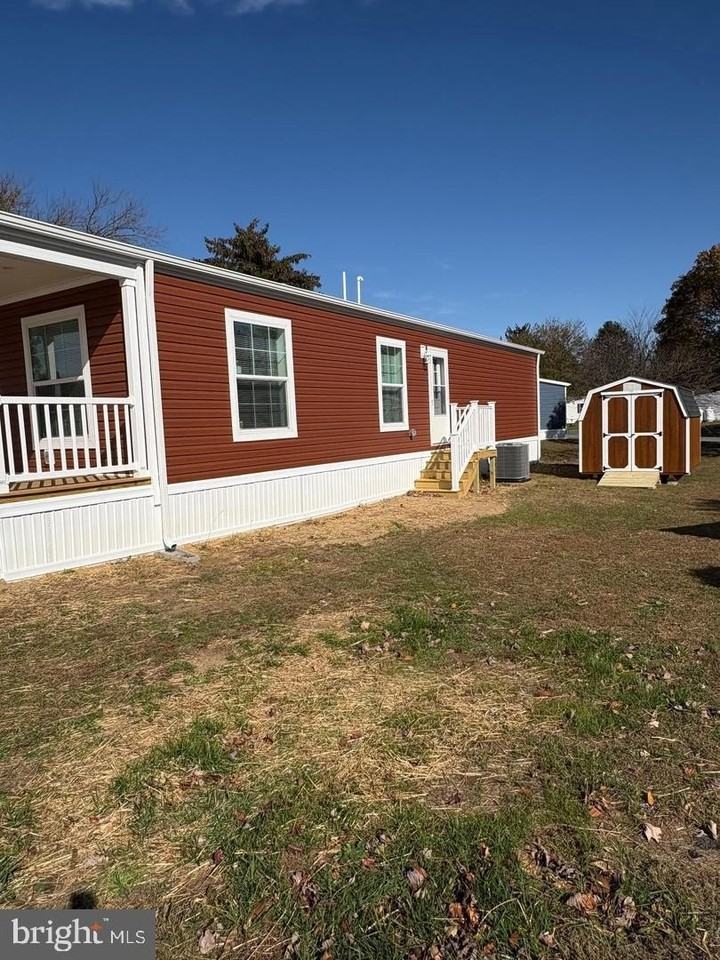 6 Greenwood Cir - Photo 4 of 15