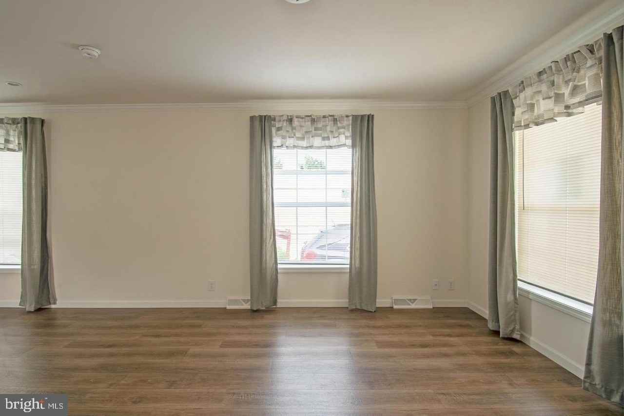 6 Greenwood Cir - Photo 5 of 15