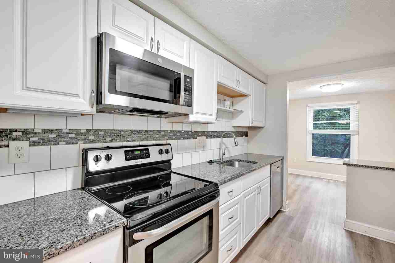 637 Whittier Pkwy - Photo 4 of 37