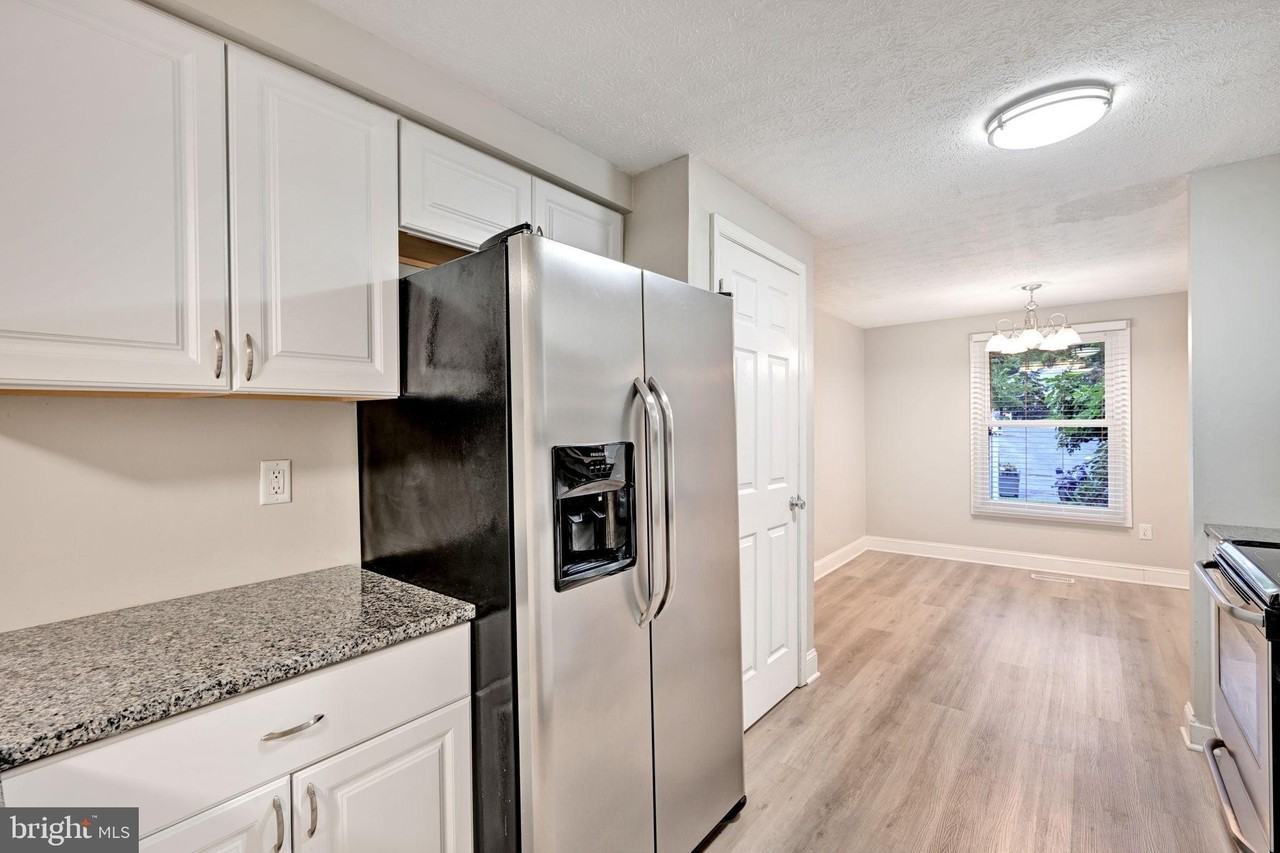 637 Whittier Pkwy - Photo 5 of 37