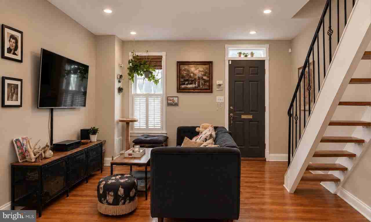 1518 Aliceanna St - Photo 2 of 20