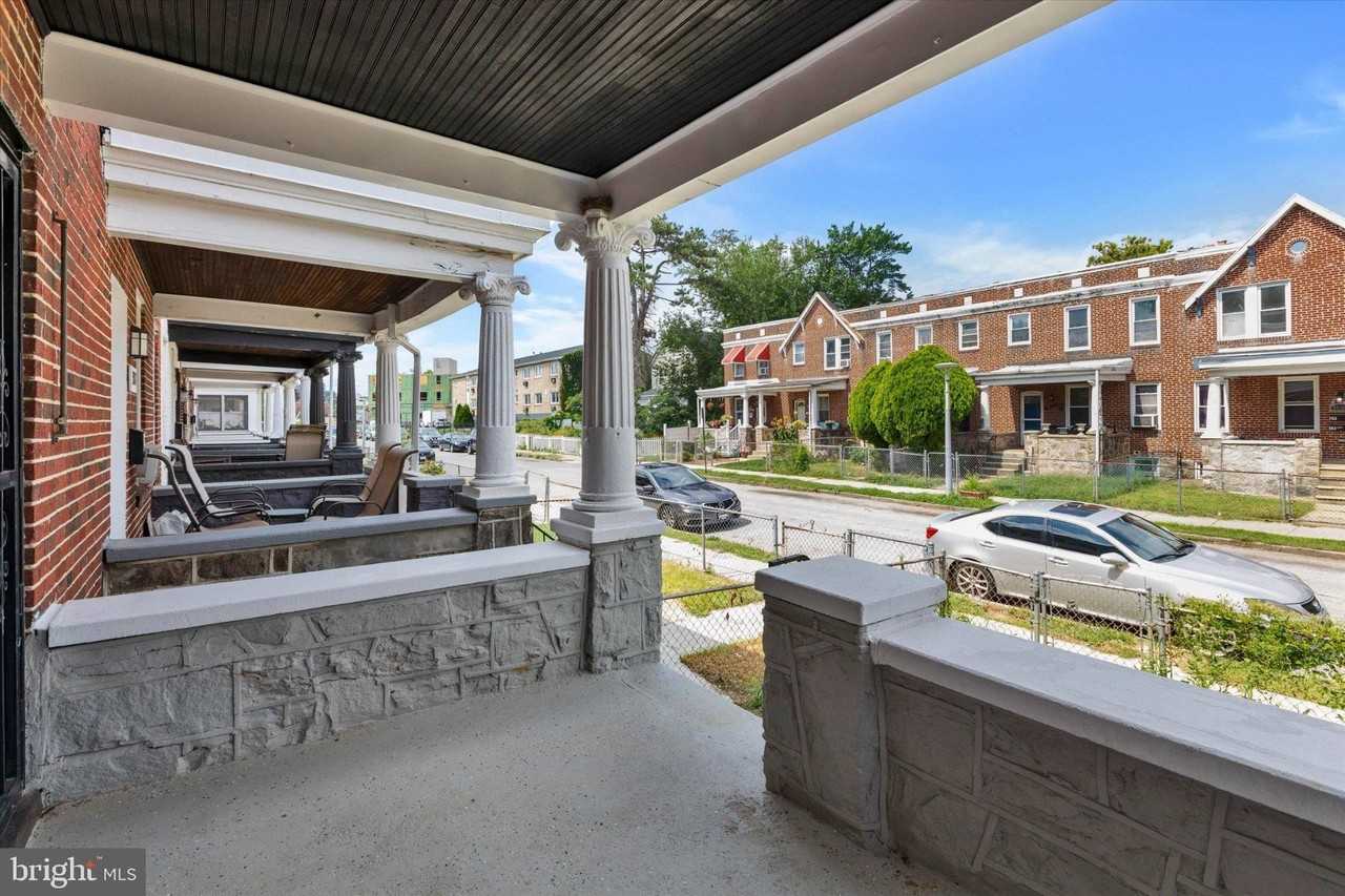 3015 Spaulding Ave #1 - Photo 6 of 33
