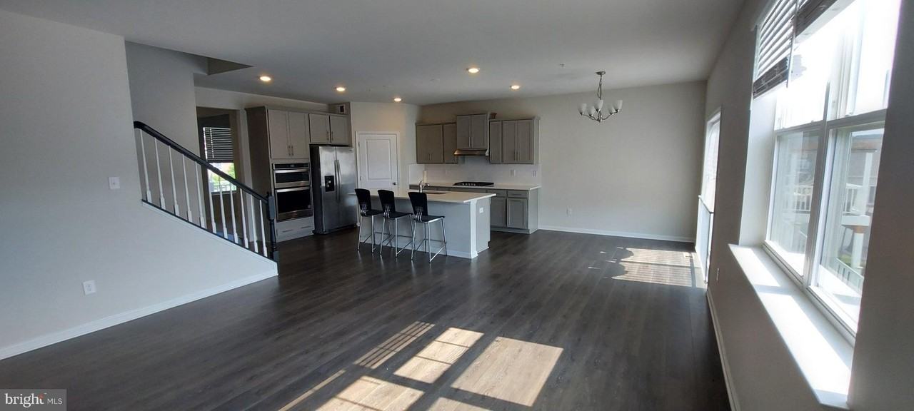 5767 Haller Pl - Photo 6 of 40