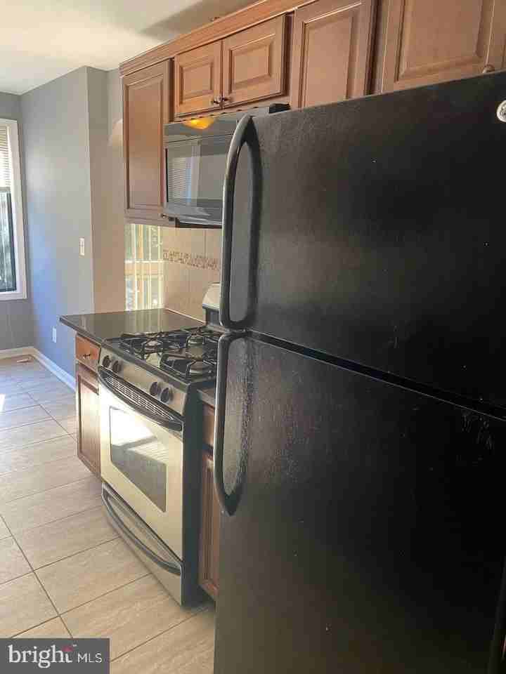 8727 Hayshed Ln #32 - Photo 4 of 12