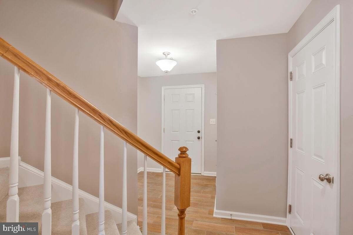 9612 Hammonds Overlook Ct - Photo 4 of 41