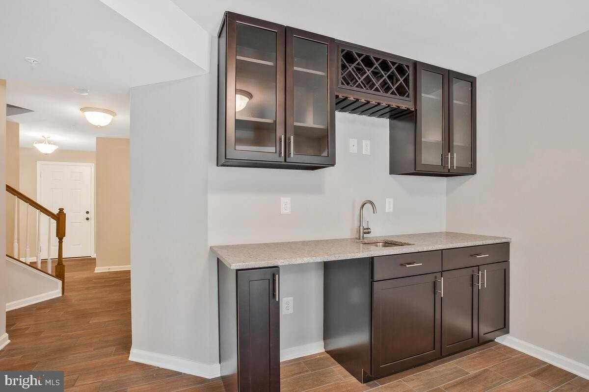 9612 Hammonds Overlook Ct - Photo 5 of 41