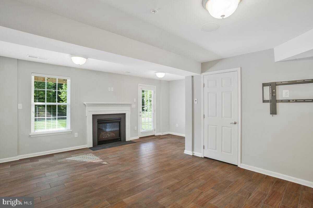 9612 Hammonds Overlook Ct - Photo 6 of 41