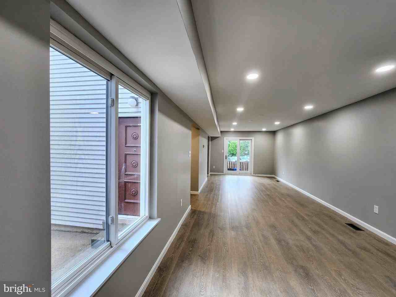 16 Steven Ct #225 - Photo 4 of 33