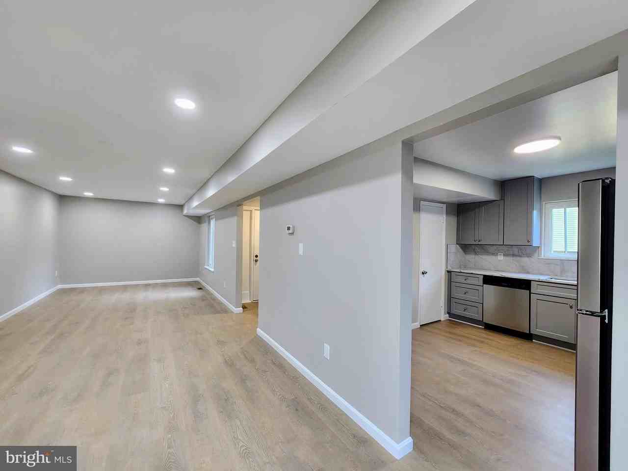 16 Steven Ct #225 - Photo 5 of 33