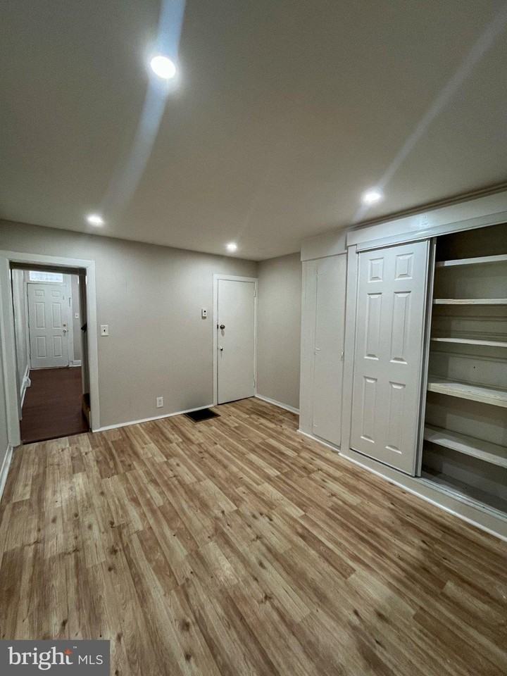 169 S Logan Ave - Photo 4 of 12