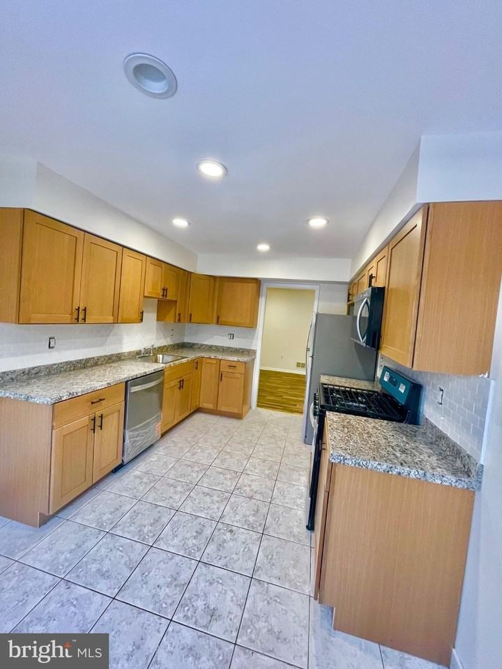 9 Lawry Ct - Photo 5 of 15