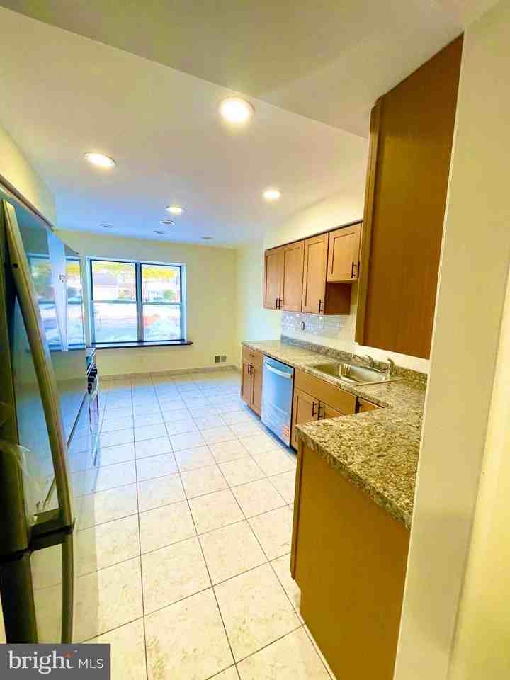 9 Lawry Ct - Photo 6 of 15