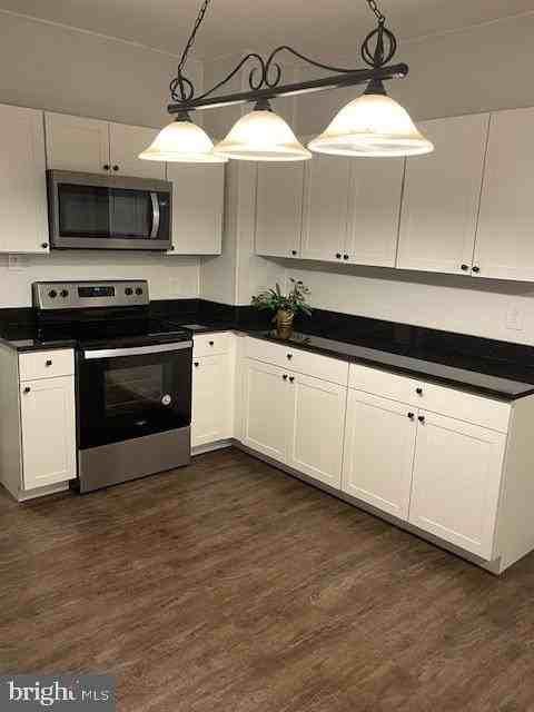 300 W Middle St - Photo 5 of 19