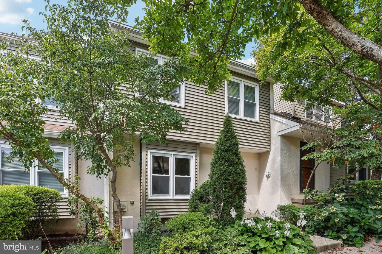 3202 Eaton Ct - Photo 2 of 38