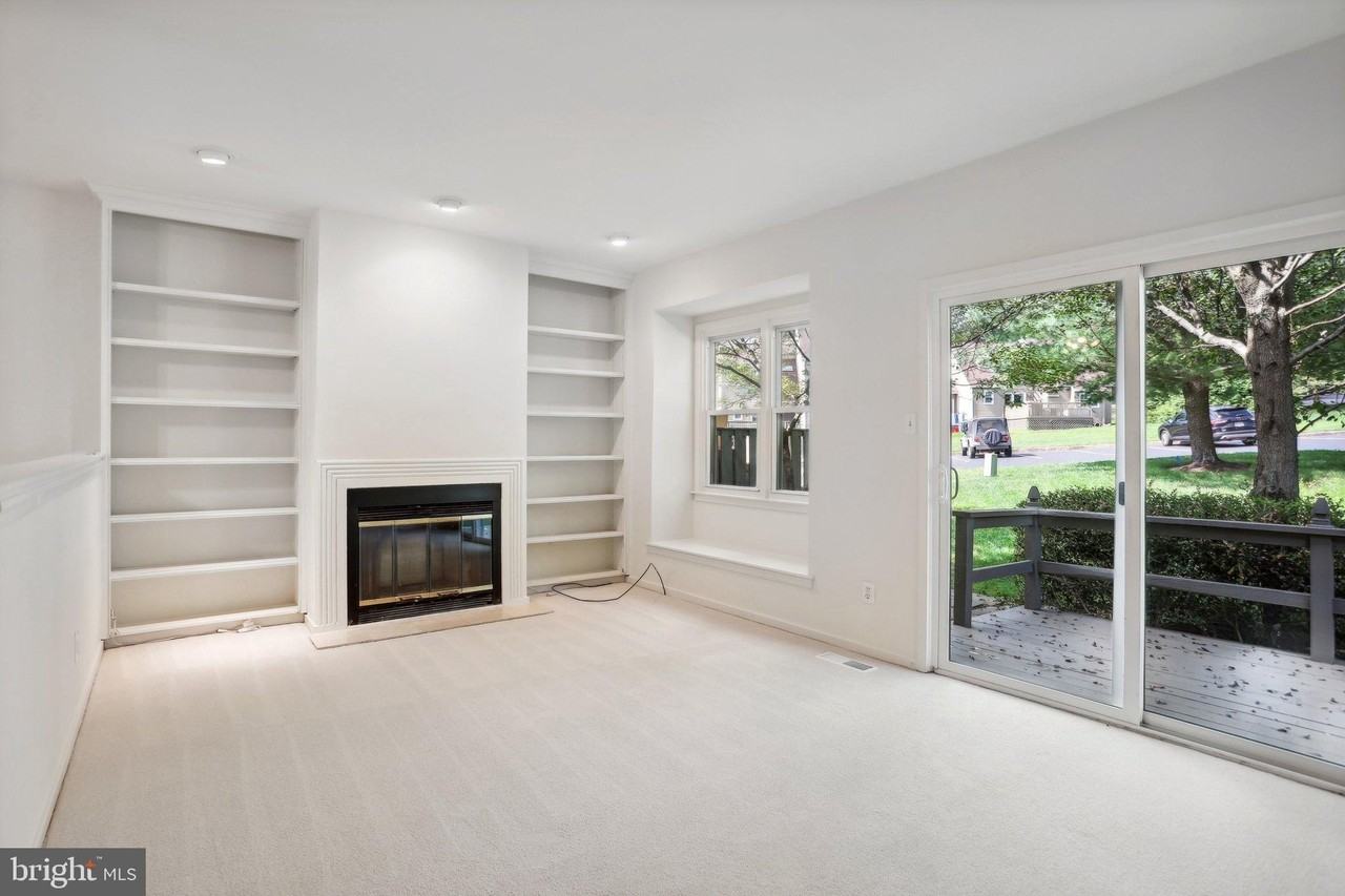 3202 Eaton Ct - Photo 3 of 38