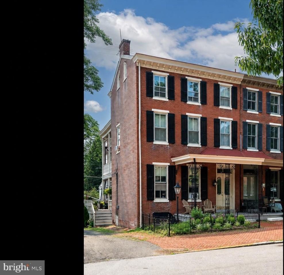 318 N Matlack St #2F