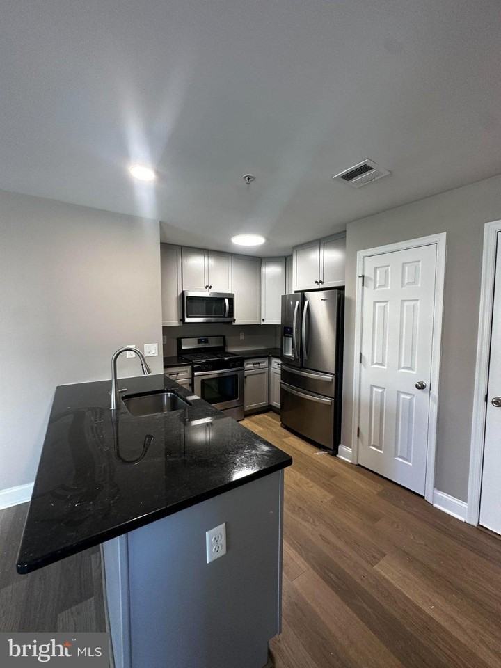 3024 Goshen Dr #90L - Photo 6 of 16