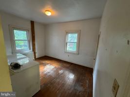 featured image of 131 Cherry St #1
