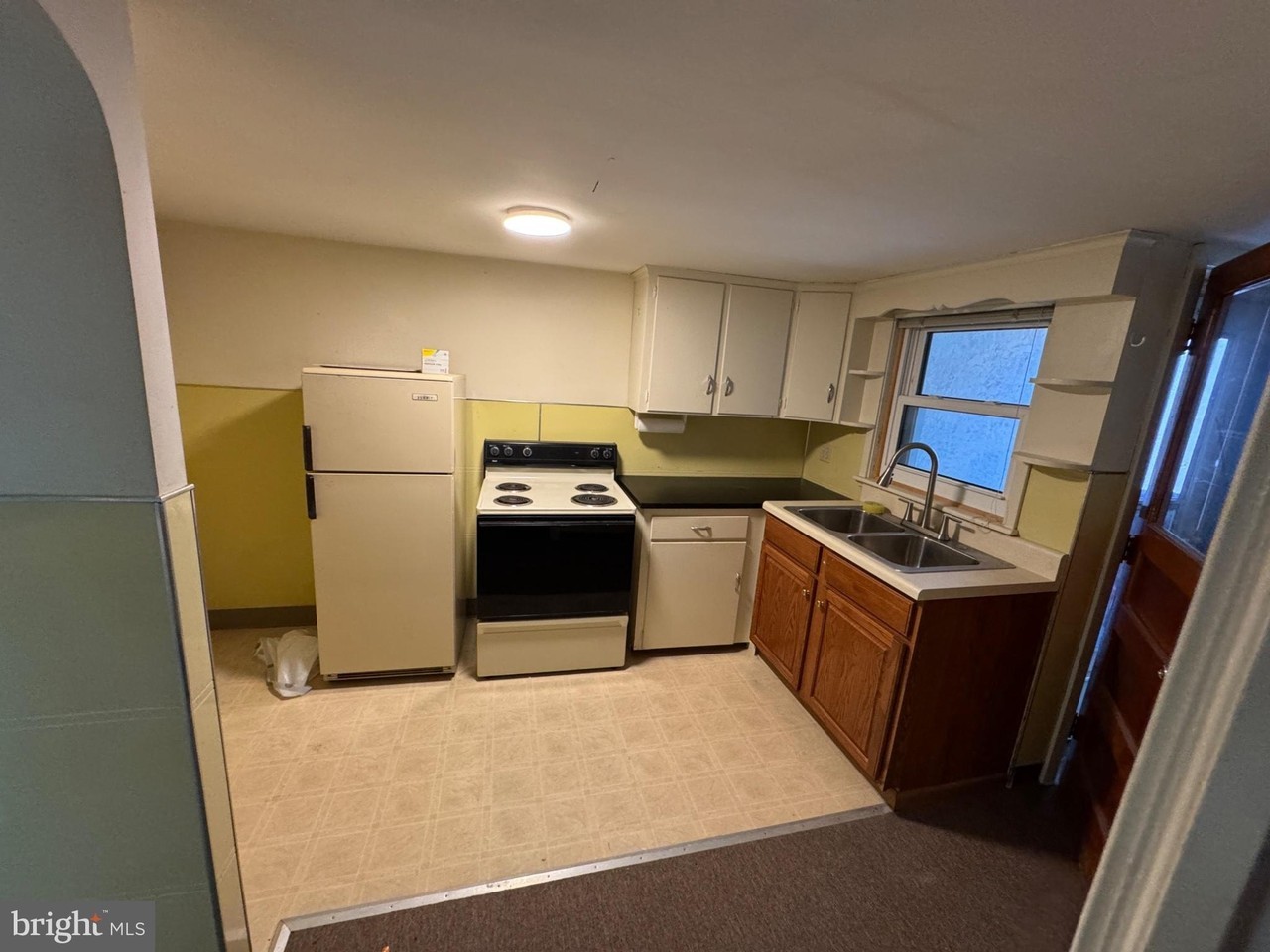 131 Cherry St #2 - Photo 5 of 11