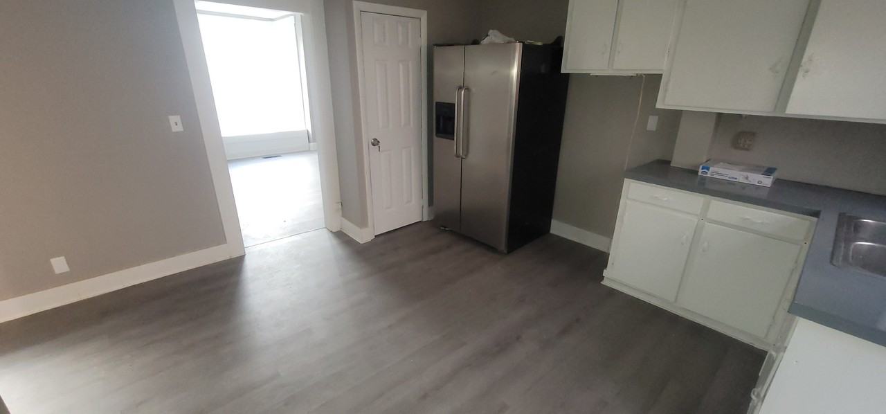 140 School St #1 - Photo 3 of 10