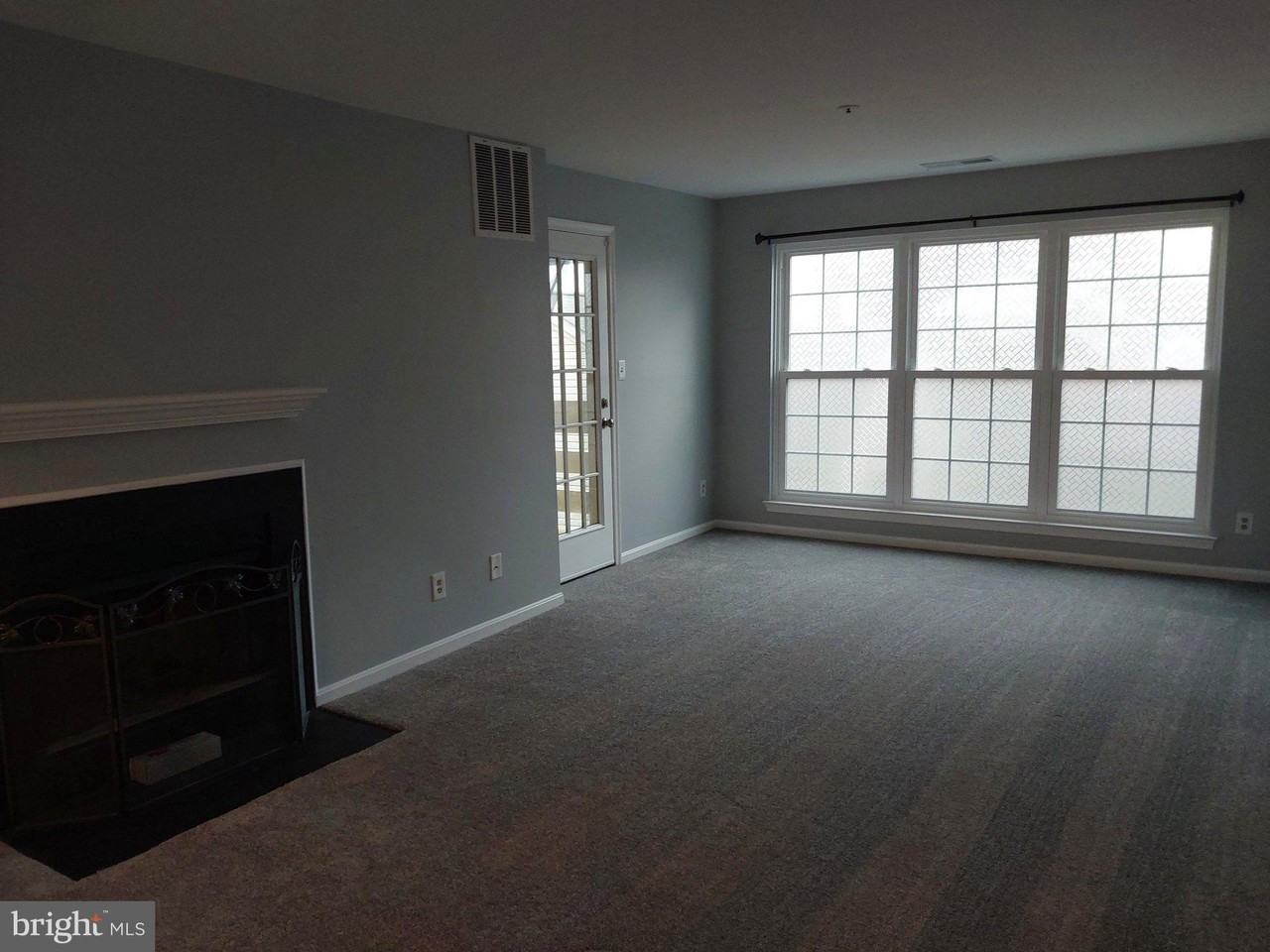 244 S Reynolds St #203 - Photo 7 of 31