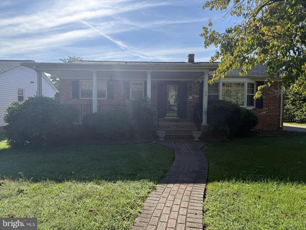 446 Hanson Ave - Photo 2 of 36
