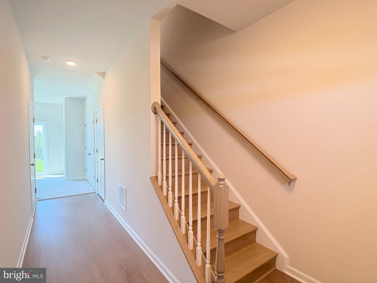 136 Swansong Pl - Photo 6 of 41