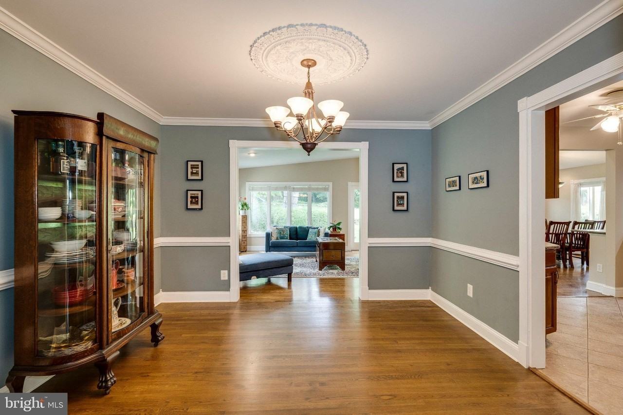 1816 Midlothian Ct - Photo 3 of 24