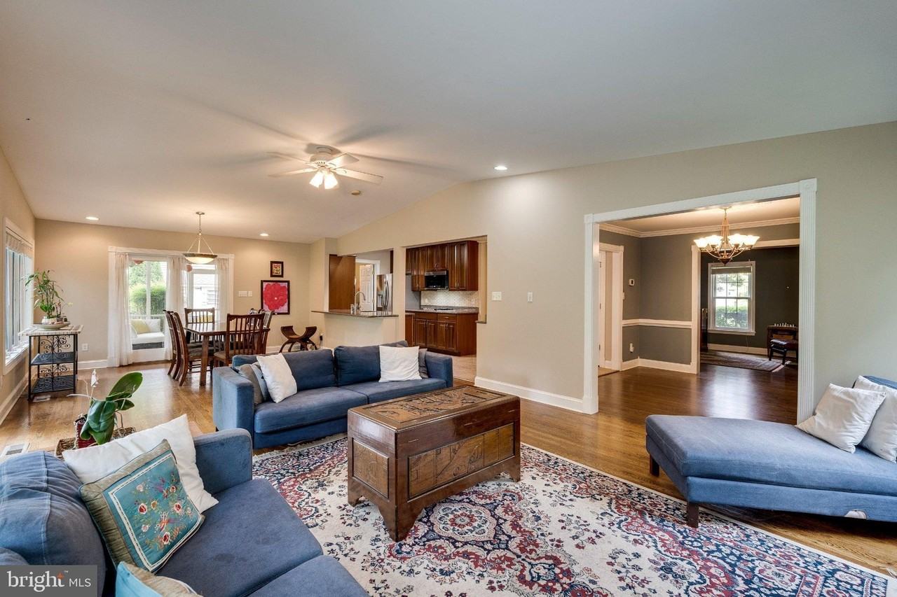 1816 Midlothian Ct - Photo 4 of 24