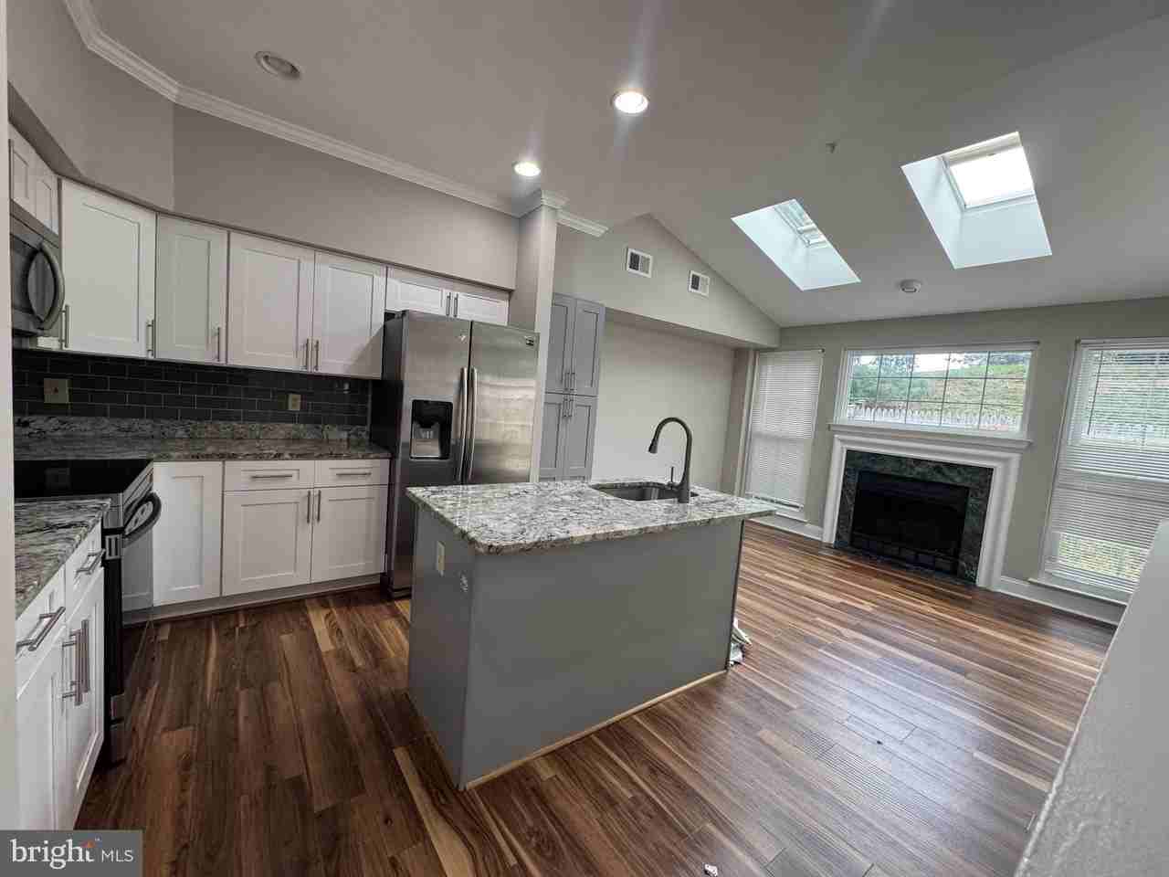 44194 Shady Glen Ter - Photo 3 of 9