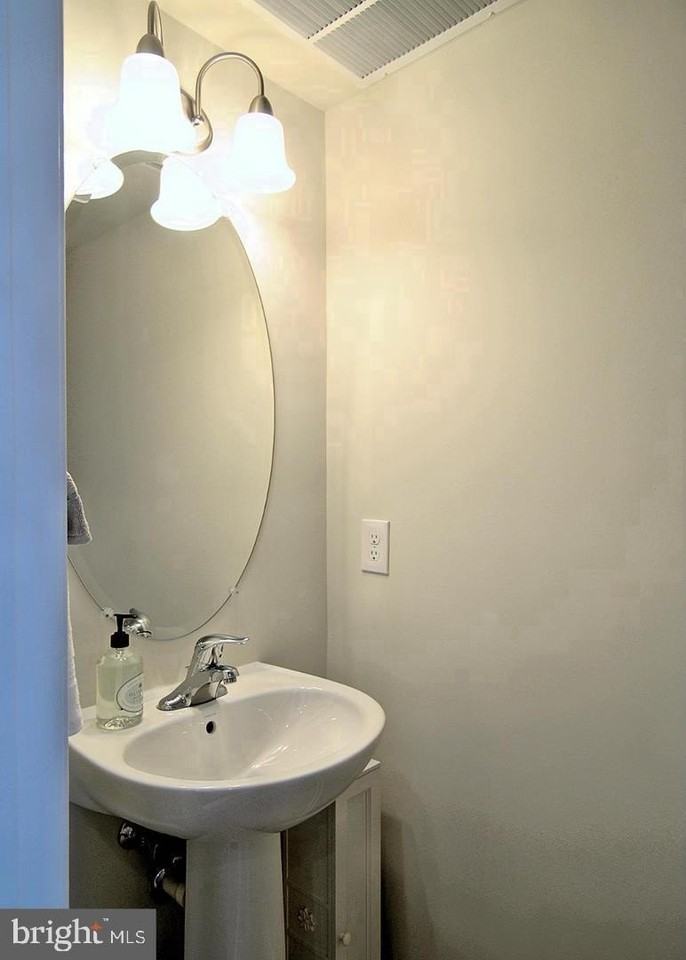 20606 Maitland Ter #14H - Photo 5 of 20