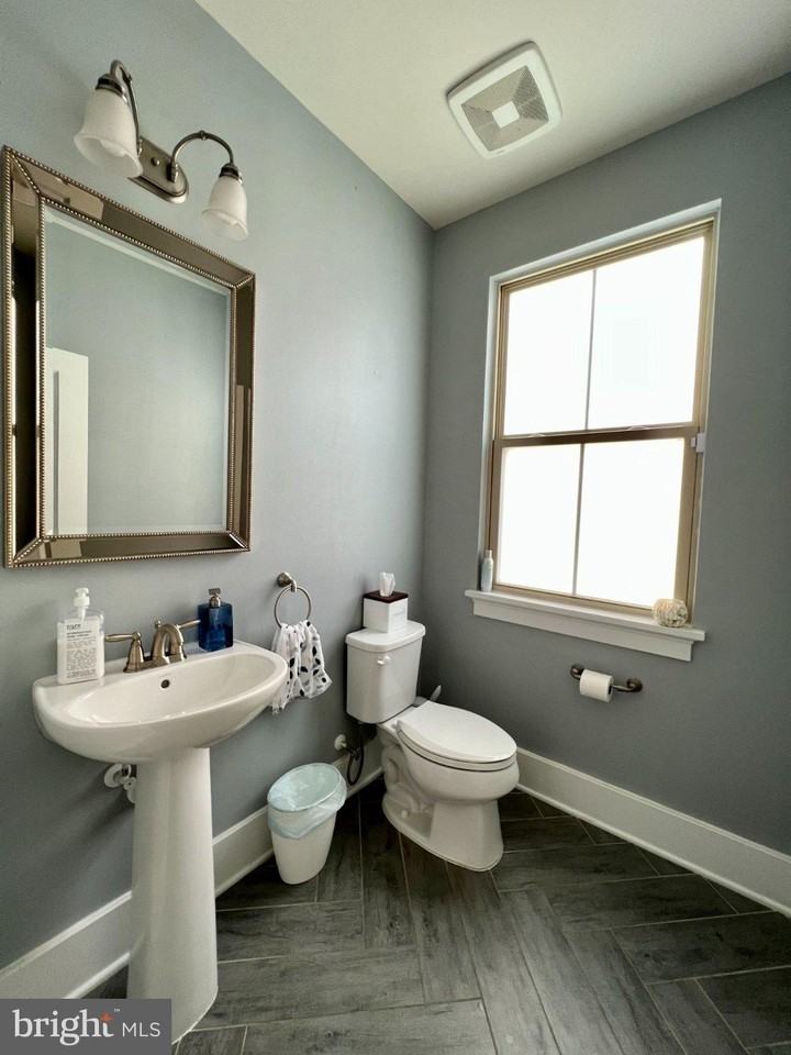 17136 Gullwing Dr - Photo 7 of 20