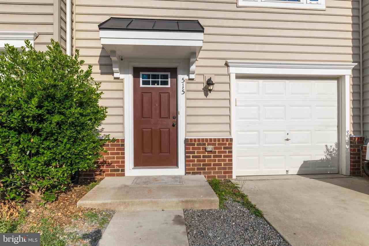 515 Streamview Dr - Photo 3 of 36