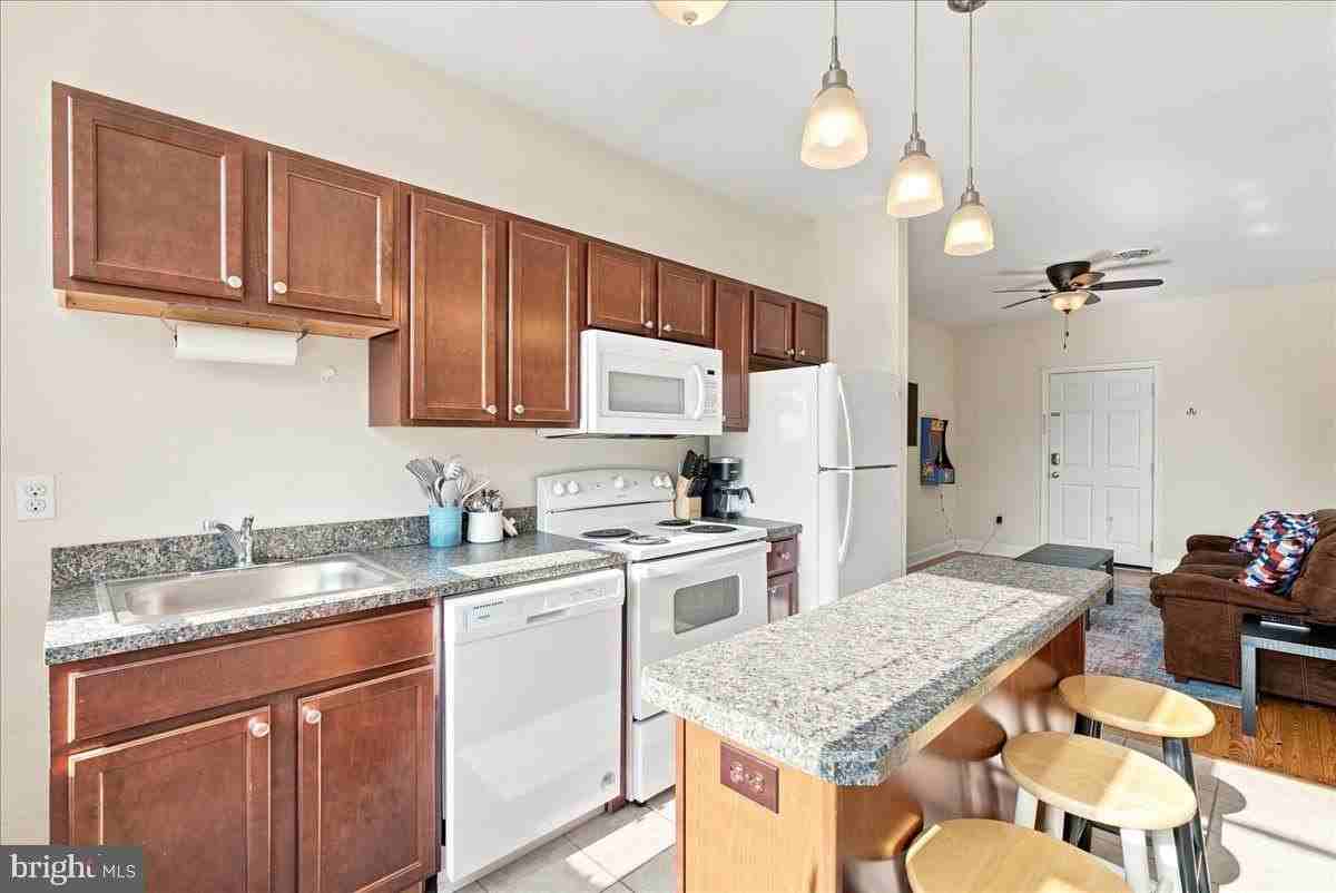 126 N Braddock St #202 - Photo 6 of 18