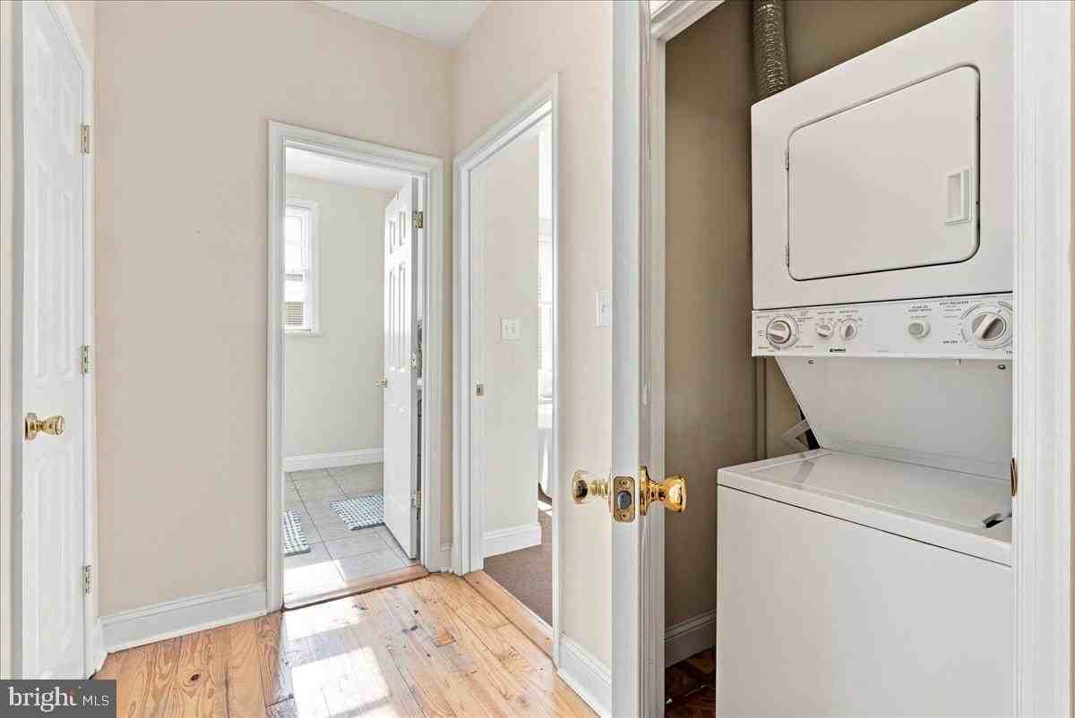 126 N Braddock St #202 - Photo 7 of 18
