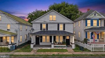 featured image of 730 W John St