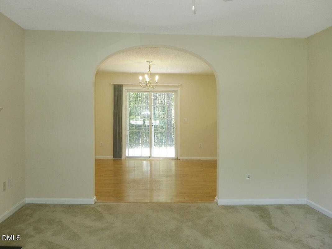 4803 Tapestry Ter - Photo 3 of 19