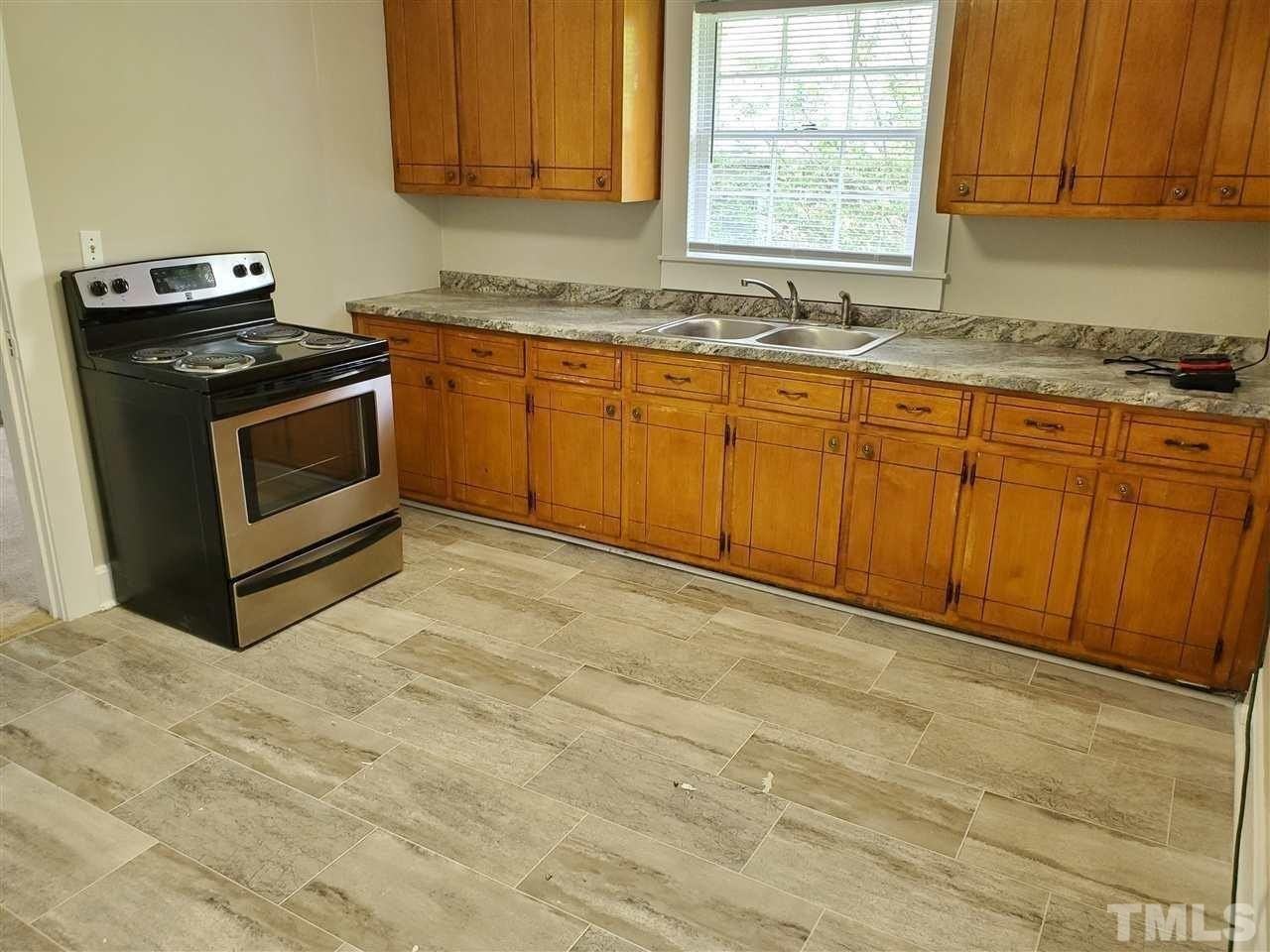 3700 Holder Rd - Photo 4 of 6