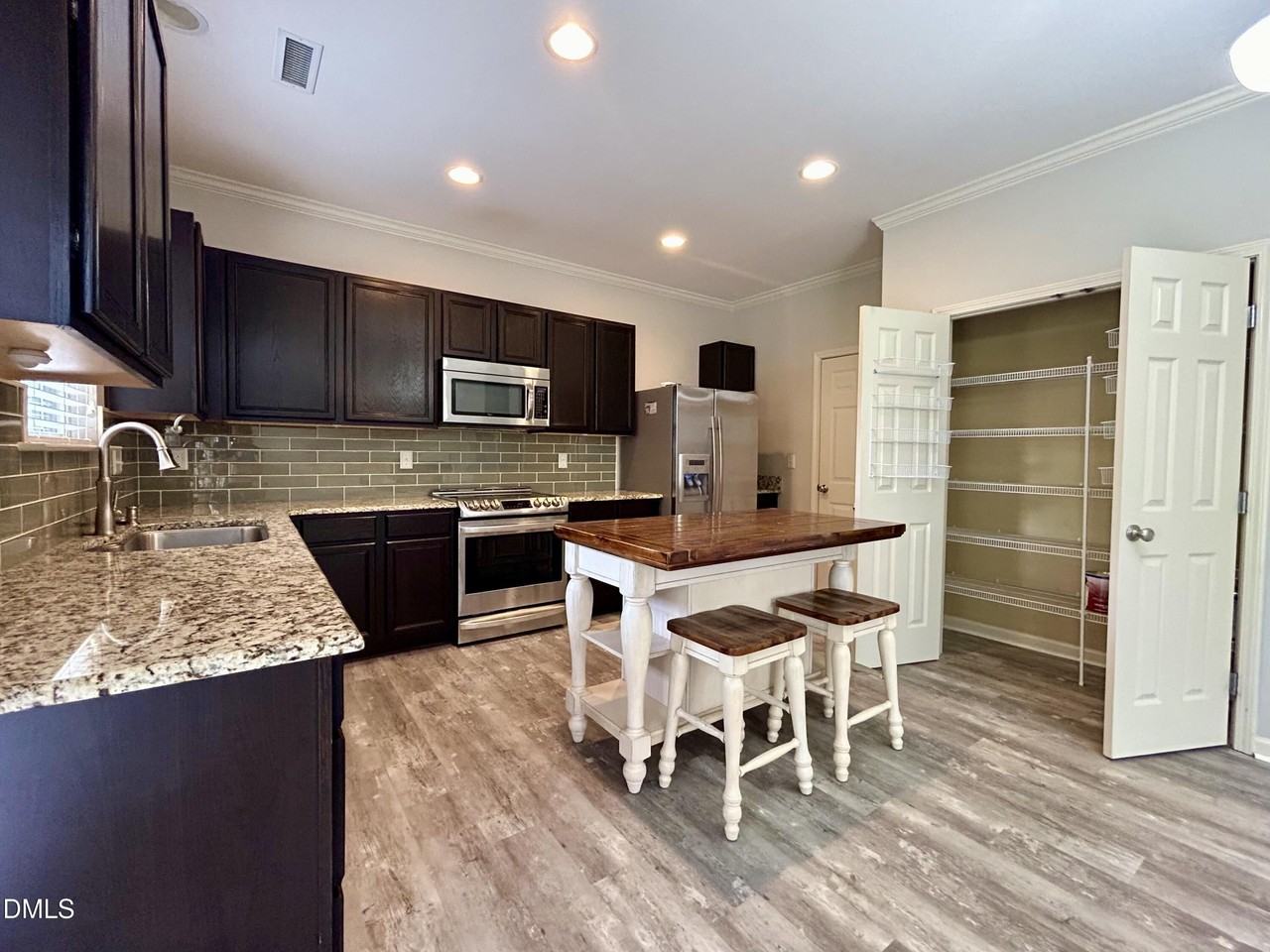 2115 Old Rosebud Dr - Photo 3 of 25
