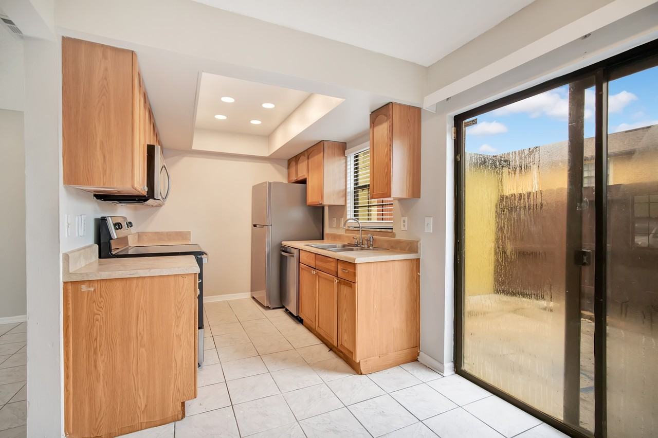 3225 Oak Lawn Pl #1 - Photo 3 of 11