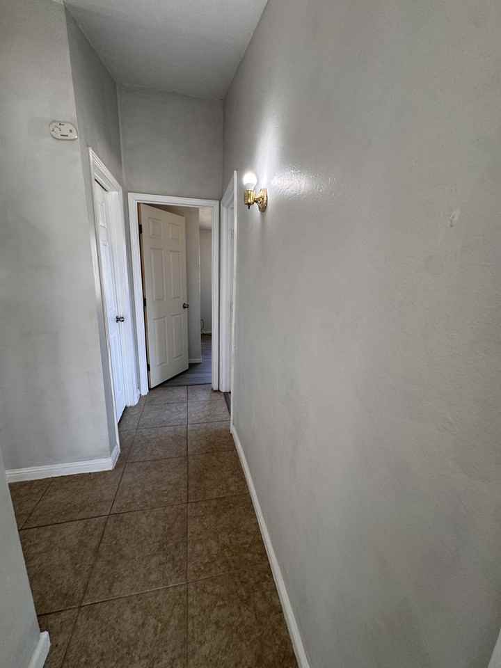 21225 79th St #1 - Photo 6 of 11